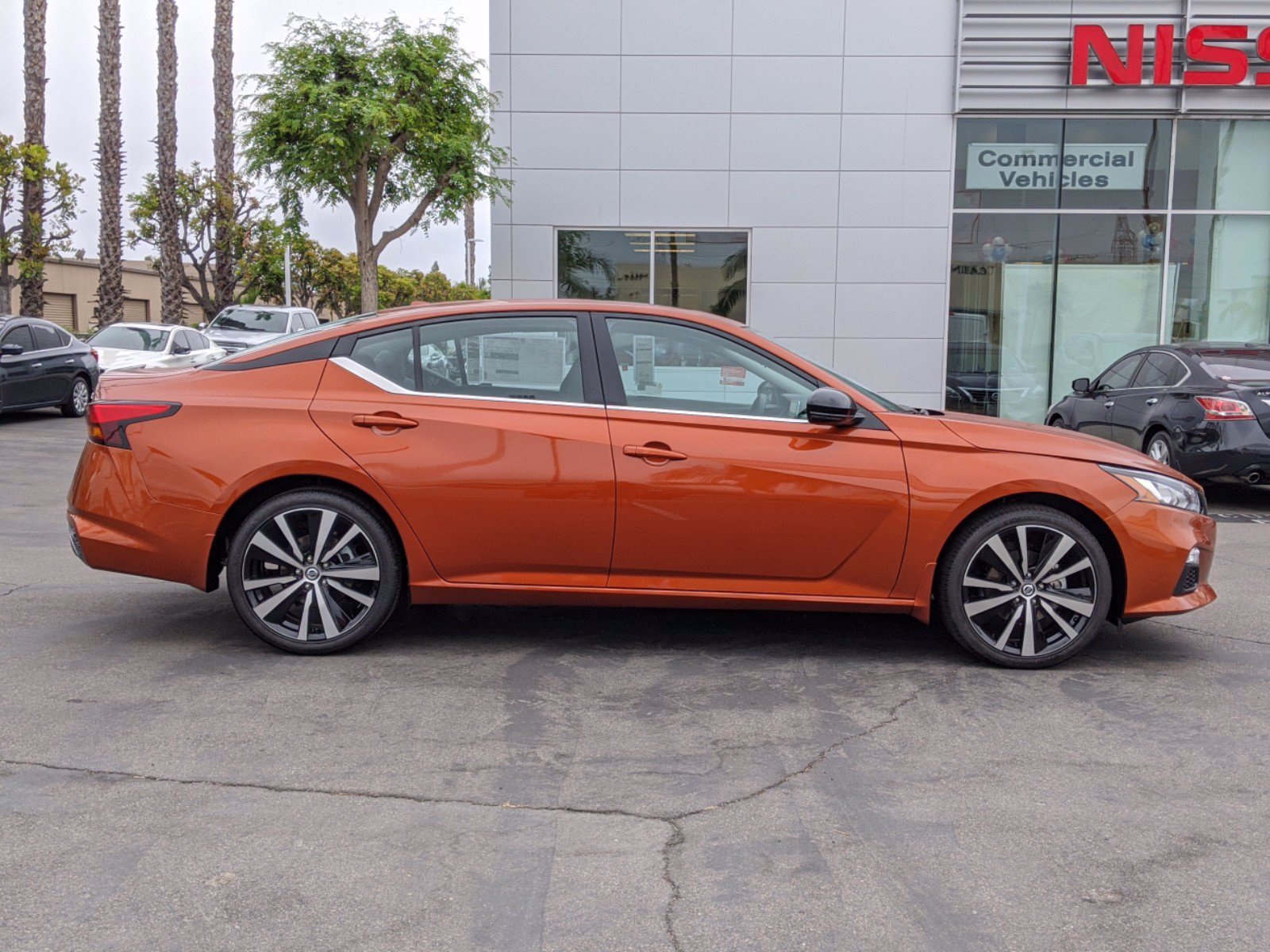 New 2020 Nissan Altima 2.5 SR 4dr Car in Orange #209152 | Stadium Nissan